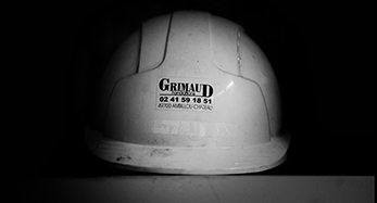 Casque de chantier avec logo Grimaud